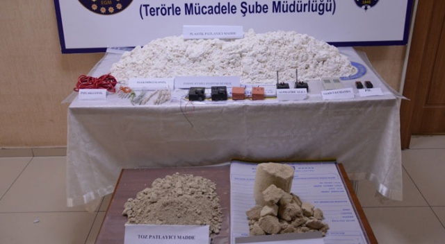 Şanlıurfa’da 44 kilo patlayıcı ve çok sayıda mühimmat ele geçirildi Şanlıurfa’da 44 kilo patlayıcı ve çok sayıda mühimmat ele geçirildi
