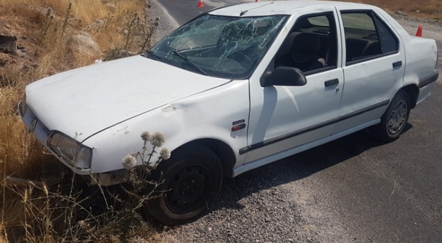 Şanlıurfa’da devrilen otomobilin sürücüsü yaralandı