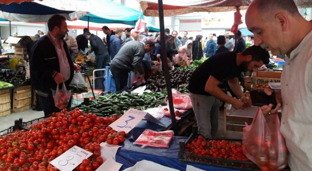 Sebze ve meyve fiyatları vatandaşların yüzünü güldürdü