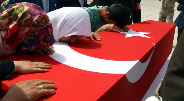 Şehidin son mesajı duygulandırdı: Söz konusu vatansa gerisi teferruattır Şehidin son mesajı duygulandırdı: Söz konusu vatansa gerisi teferruattır