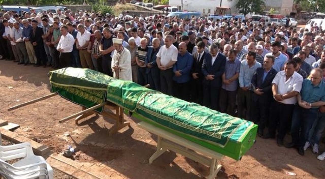 Selde hayatını kaybeden karı koca toprağa verildi