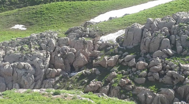 Şırnak'ta 'PKK kampı', 3 katlı mağara kullanılamaz hale getirildi