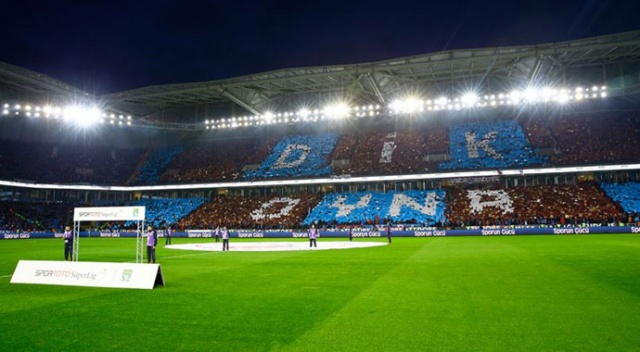 Süper Lig'de en çok bileti Trabzonspor sattı Süper Lig'de en çok bileti Trabzonspor sattı