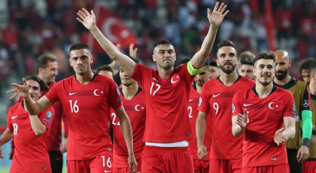 Türkiye'nin galibiyeti, Fransa basınında yankı uyandırdı Türkiye'nin galibiyeti, Fransa basınında yankı uyandırdı