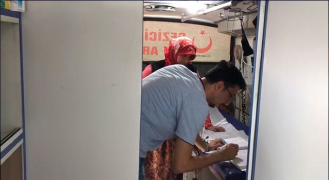 Afet bölgesinde sağlık hizmetleri devam ediyor