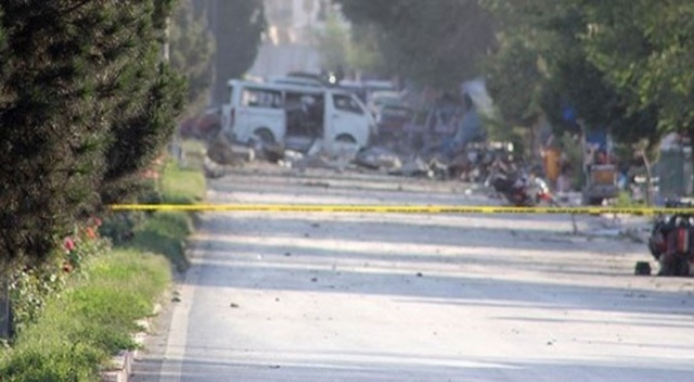 Afganistan'da intihar saldırısı: 5 ölü, 10 yaralı Afganistan'da intihar saldırısı: 5 ölü, 10 yaralı