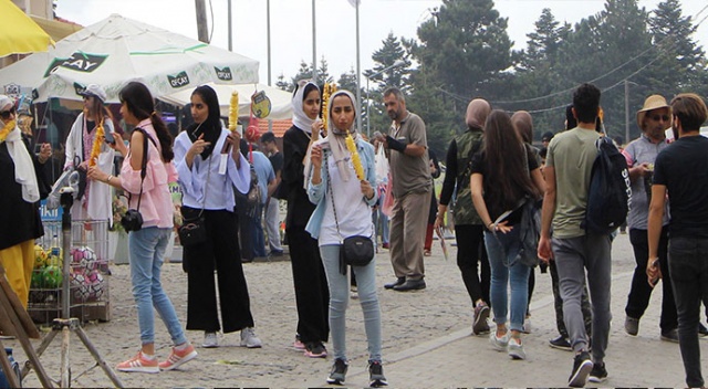 Arap turistler, Uludağ&#039;a akın ediyor