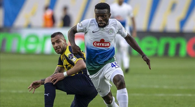 Azubuike, Medipol Başakşehir'in Avusturya kampında Azubuike, Medipol Başakşehir'in Avusturya kampında