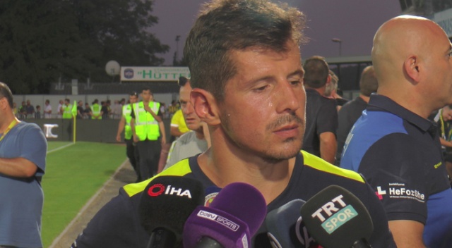 Belözoğlu: &quot;Fenerbahçe bizim gönlümüzde dünyanın en büyük takımı&quot;