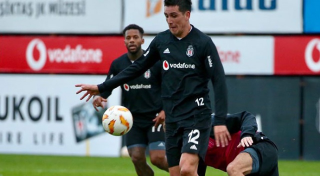 Beşiktaş&#039;a Enzo Roco&#039;dan kötü haber