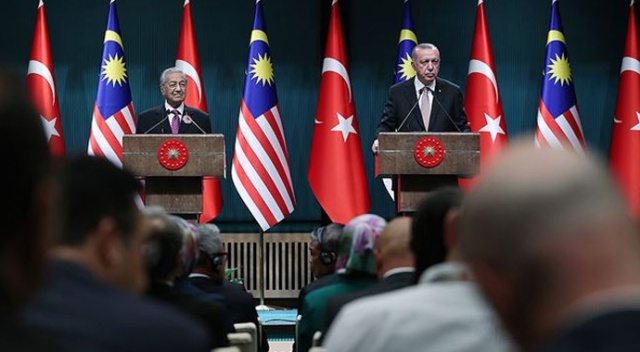 Cumhurbaşkanı Erdoğan: Hakan Atilla'nın yaşadığı süreç hepimizi üzdü ve kırdı Cumhurbaşkanı Erdoğan: Hakan Atilla'nın yaşadığı süreç hepimizi üzdü ve kırdı