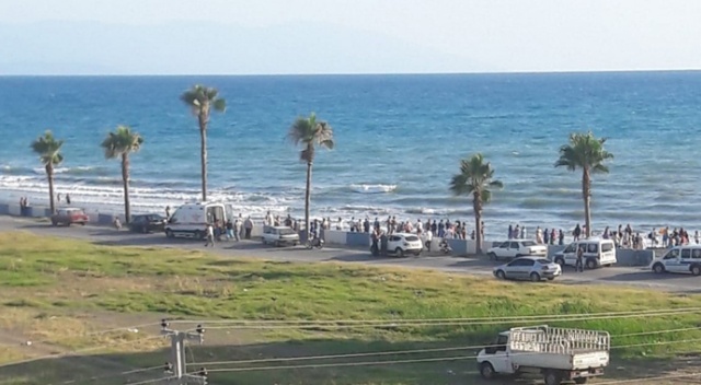 Denize giren 2 kardeşten biri boğuldu Denize giren 2 kardeşten biri boğuldu