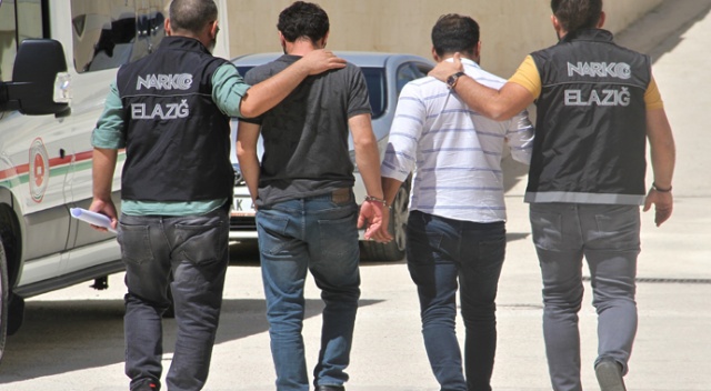 Elazığ’da’ki uyuşturucu operasyonu: 2 tutuklama Elazığ’da’ki uyuşturucu operasyonu: 2 tutuklama