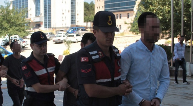 Elazığ merkezli 3 ilde silah ticareti operasyonu: 4 şüpheli adliyede Elazığ merkezli 3 ilde silah ticareti operasyonu: 4 şüpheli adliyede