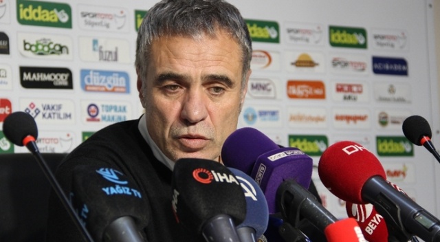 Ersun Yanal: 'Kolarov kendisini kanıtlamış bir oyuncu' Ersun Yanal: 'Kolarov kendisini kanıtlamış bir oyuncu'