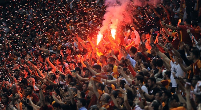 Galatasaray’da kombineler genel satışa çıktı