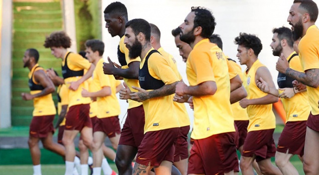 Galatasaray'da Seri, takımla idmana çıktı Galatasaray'da Seri, takımla idmana çıktı