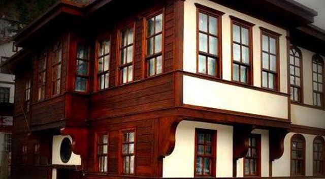 Göynük&#039;te tarihi konak satışa çıkarıldı