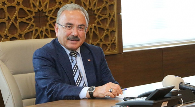 Hilmi Güler: 'Yeni fındık sezonu hayırlı ve bereketli olsun' Hilmi Güler: 'Yeni fındık sezonu hayırlı ve bereketli olsun'