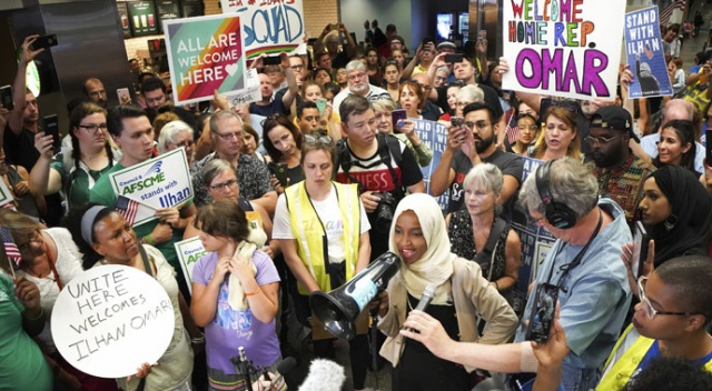 Ilhan Omar’a sözlü saldırı ters tepti Ilhan Omar’a sözlü saldırı ters tepti