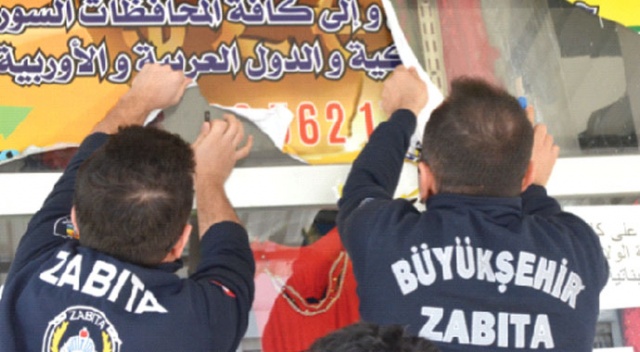 İngilizce serbest Arapça yasak!