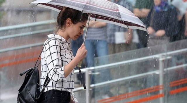 İstanbul'a yağmur geliyor İstanbul'a yağmur geliyor