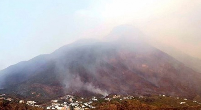 İtalya'da Stromboli Yanardağı faaliyete geçti: 1 kişi öldü