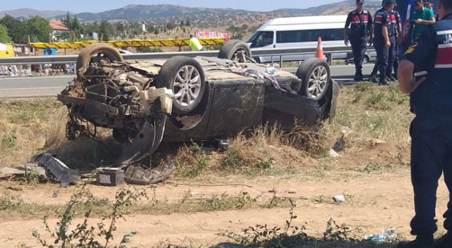 Kırıkkale&#039;de otomobil takla atarak devrildi: 4 yaralı