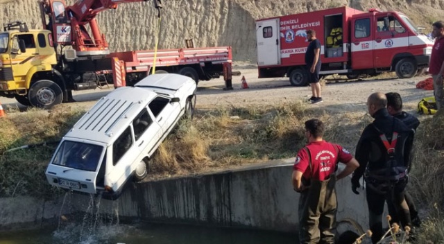 Otomobil sulama kanalına uçtu: 2 ölü Otomobil sulama kanalına uçtu: 2 ölü