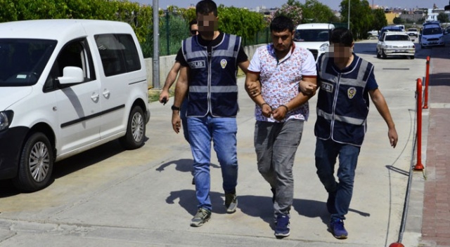 Parasını isteyen şahsı vurmak isterken arkadaşını öldürdü