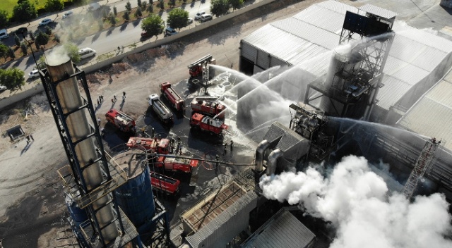 Plastik fabrikasındaki yangında 20 kişi yaralandı