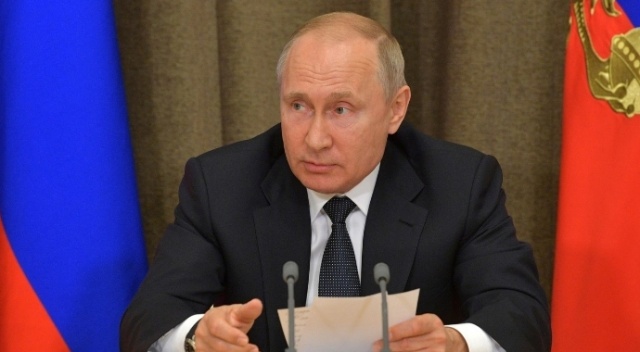Putin, INF’yi resmen askıya aldı