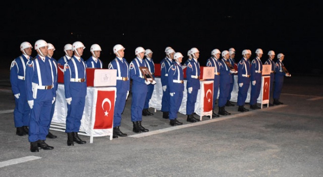 Şehit askerler memleketlerine uğurlandı