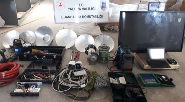 Soyguncular Yalova’dan çaldı, Kocaeli’nde yakalandılar Soyguncular Yalova’dan çaldı, Kocaeli’nde yakalandılar