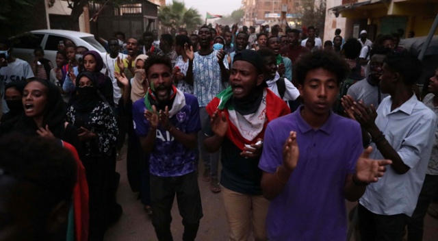 Sudan’da protestolarda 5 kişi hayatını kaybetti