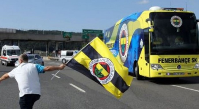Taraftar bekledi, Fenerbahçe gelmedi Taraftar bekledi, Fenerbahçe gelmedi
