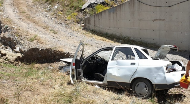 Tavşanlı'da trafik kazası: 2 yaralı Tavşanlı'da trafik kazası: 2 yaralı