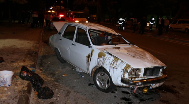 Yolcu otobüsü ile otomobil çarpıştı: 3 yaralı
