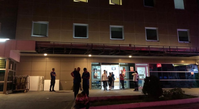 Yolda bulunarak hastaneye getirilen şüpheli paket AFAD'ı harekete geçirdi Yolda bulunarak hastaneye getirilen şüpheli paket AFAD'ı harekete geçirdi