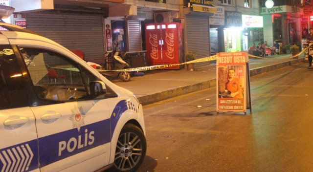 Yolda yürüyen kişilere ateş açıldı: 2 yaralı Yolda yürüyen kişilere ateş açıldı: 2 yaralı