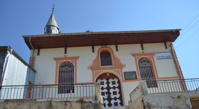 219 yıllık cami kendi haline terk edildi 219 yıllık cami kendi haline terk edildi