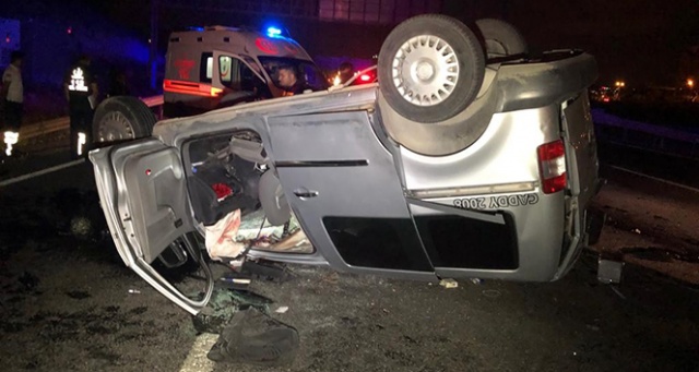 Ankara'da kaza: 1 ölü, 2 yaralı Ankara'da kaza: 1 ölü, 2 yaralı