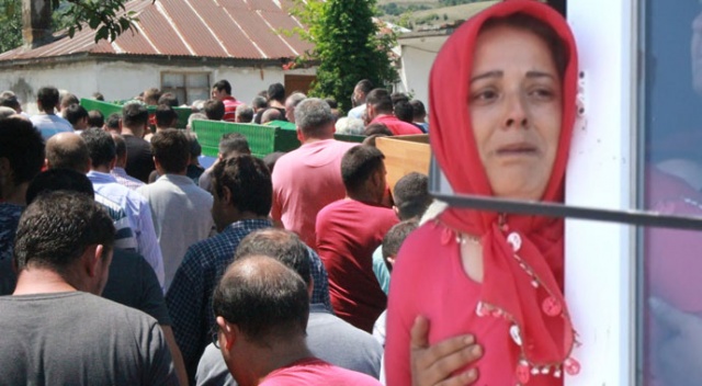 Anneden oğluna son bakış Anneden oğluna son bakış