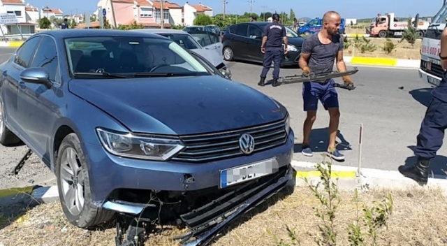 Ayvalık'ta trafik kazası: 5 yaralı Ayvalık'ta trafik kazası: 5 yaralı