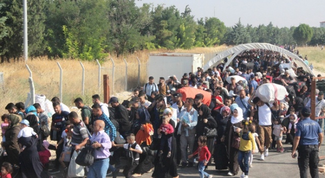 Bayram için ülkelerine giden Suriyelilerin sayısı 26 bini buldu Bayram için ülkelerine giden Suriyelilerin sayısı 26 bini buldu