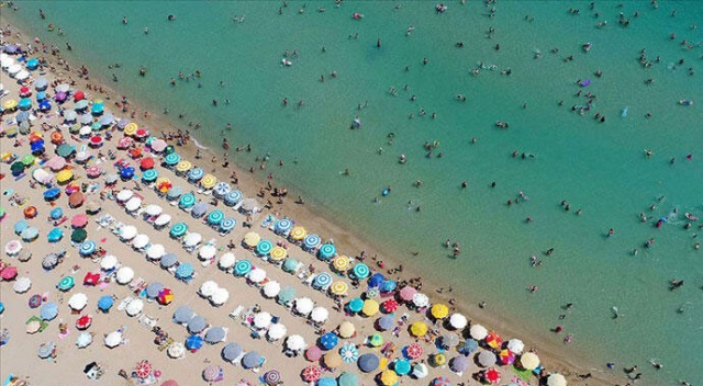 Bayramda 10 milyon kişi 10 milyar TL&#039;lik tatil yapacak
