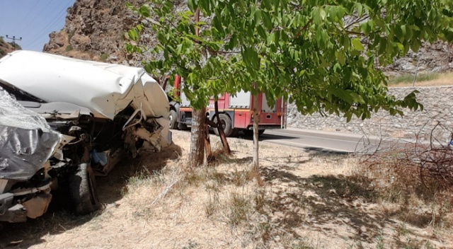Çatak’ta trafik kazası; 1 yaralı Çatak’ta trafik kazası; 1 yaralı