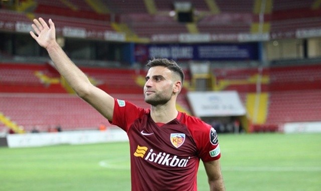 Deniz Türüç Fenerbahçe’yi tercih etti