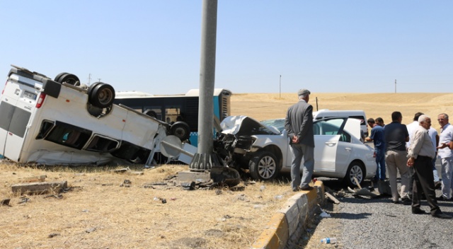 Diyarbakır’da feci kaza: 1’i ağır 2’si çocuk 5 yaralı