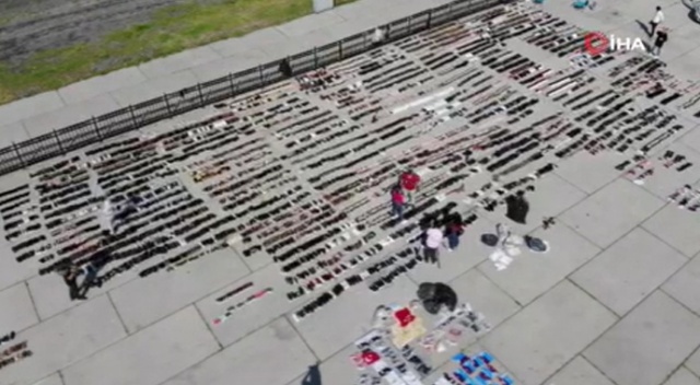 Eminönü’nde sular altında kalan ayakkabılar Yenikapı’da kurutmaya bırakıldı